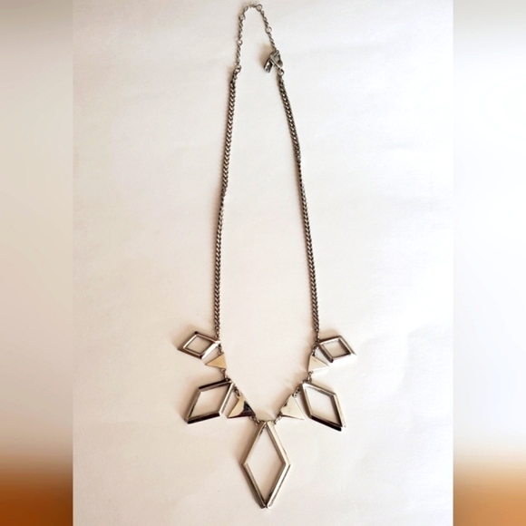 Jewelry - Silver Toned Geometric Shape Statement Necklace